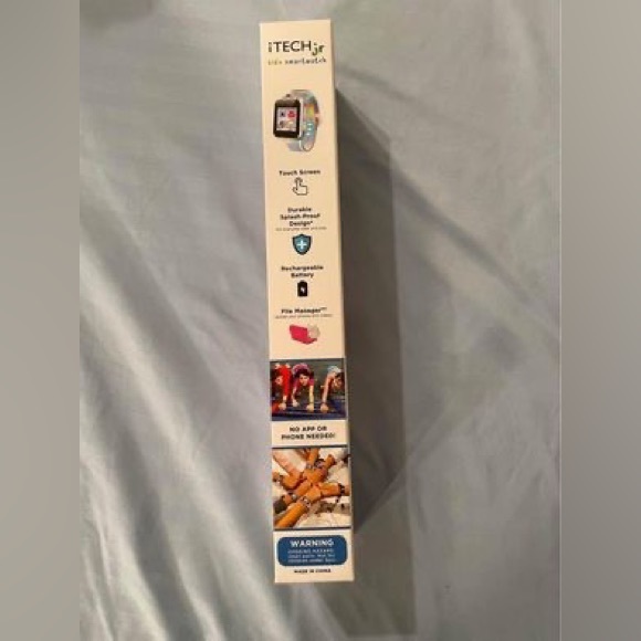 New in Package iTech jr kid’s smartwatch - Picture 2 of 6